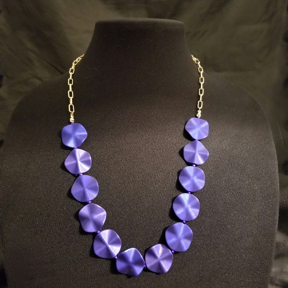 Matte Color Finish Petal Beaded Necklace